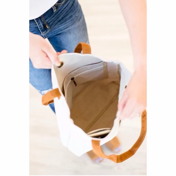 NWT Black Tote Bag - Picture 6 of 7